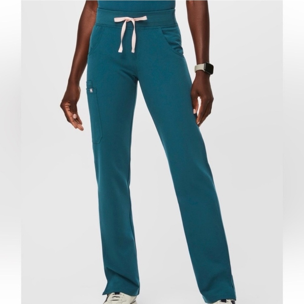 Figs Kade petite pants